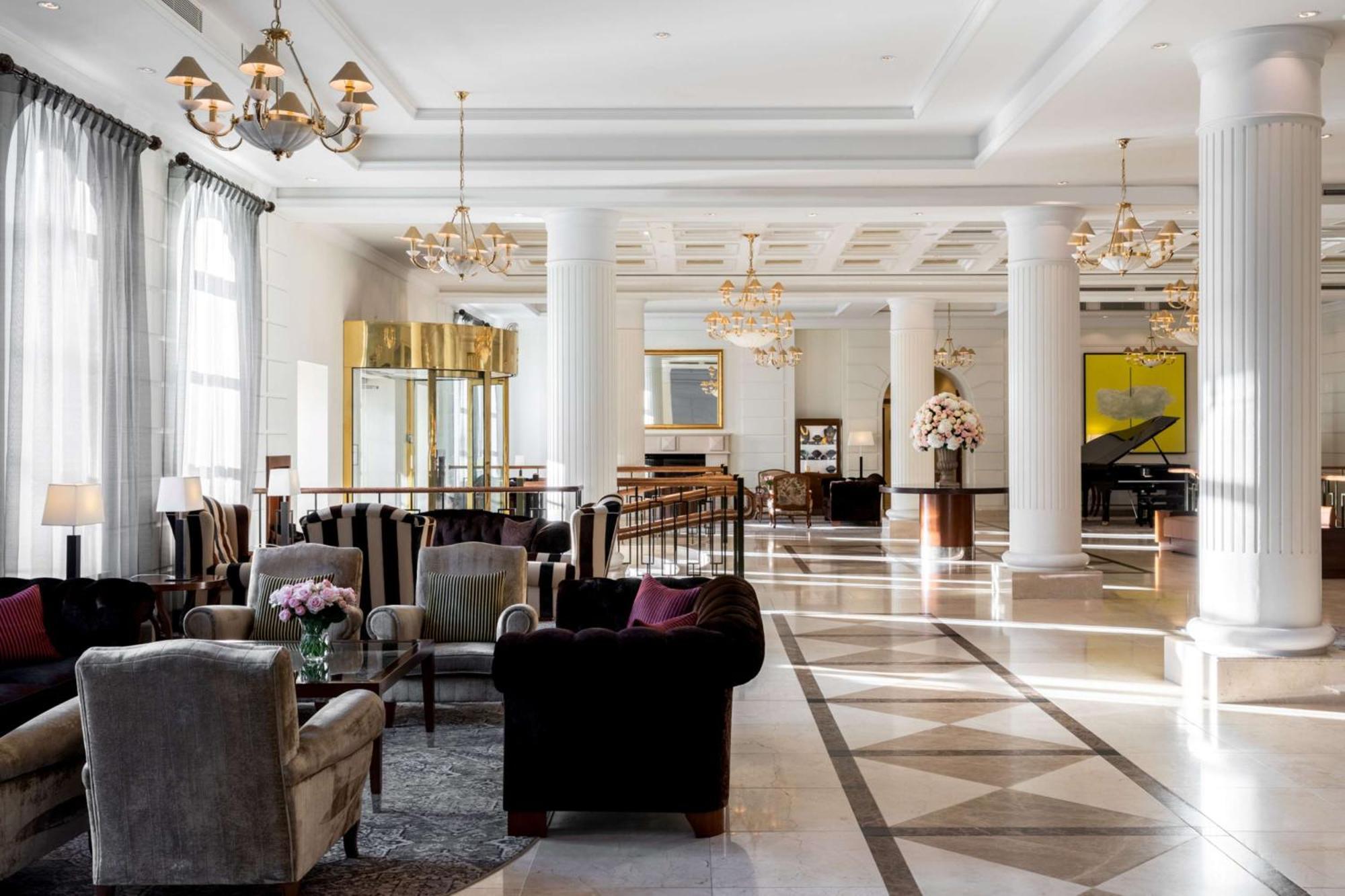 Hotelli Grand Vilnius, Curio Collection By Hilton 5*